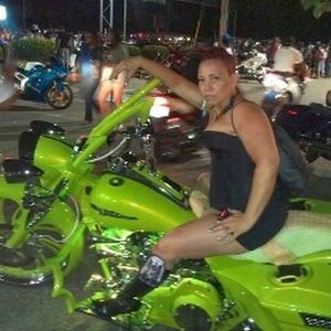 Meet your Posher, Cynthia